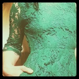 Signature8 Backless 3/4 Sleeve Lace Dress